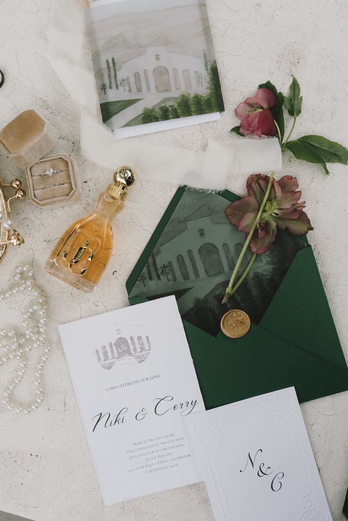 Jeune-Perche-Faye-Fern-Creative-MVFPortraits-Flatlays-16-med