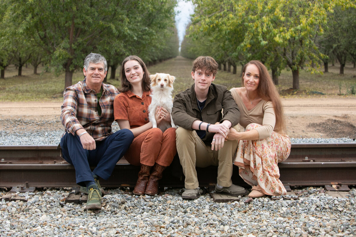 Family-4059