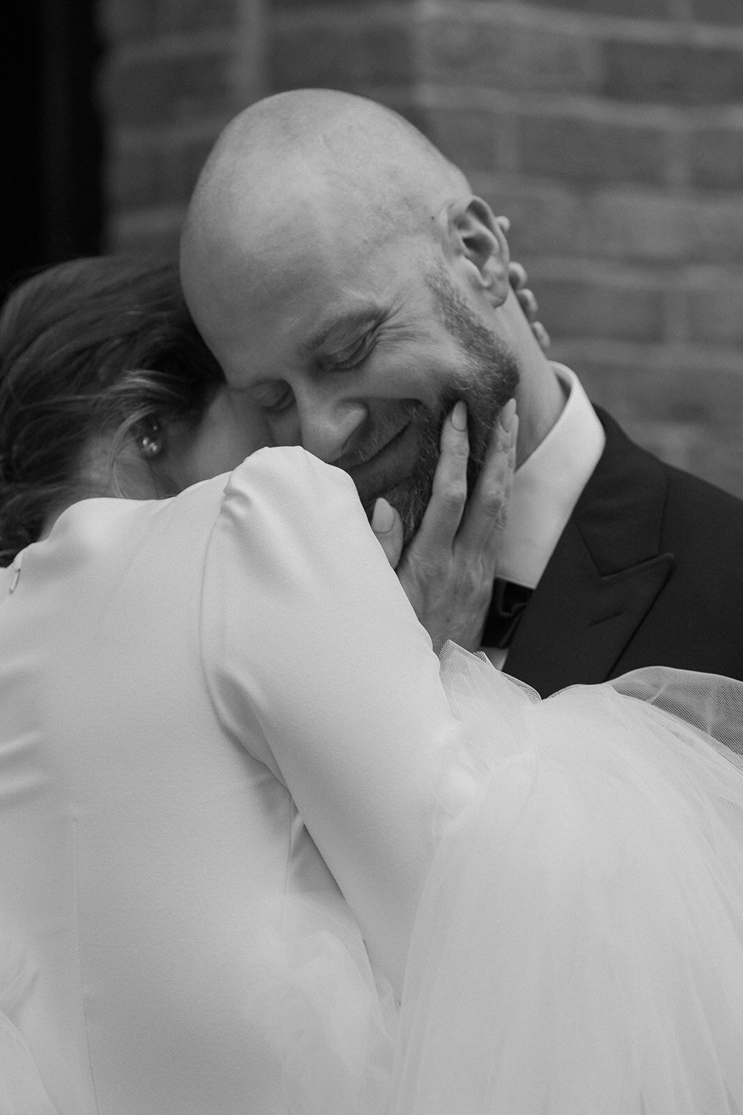 candid-emotional-wedding-portriat-vancouver-thegodards