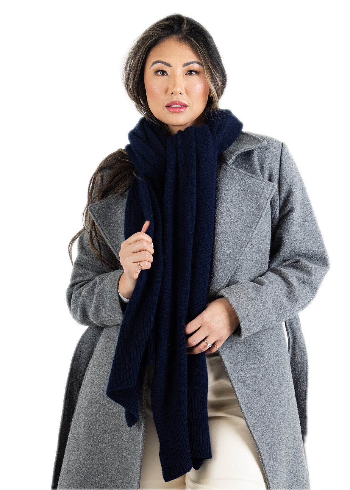 Bar Harbor Wrap Scarf Cashmere Heidi Hennessy Navy White Close Up 3
