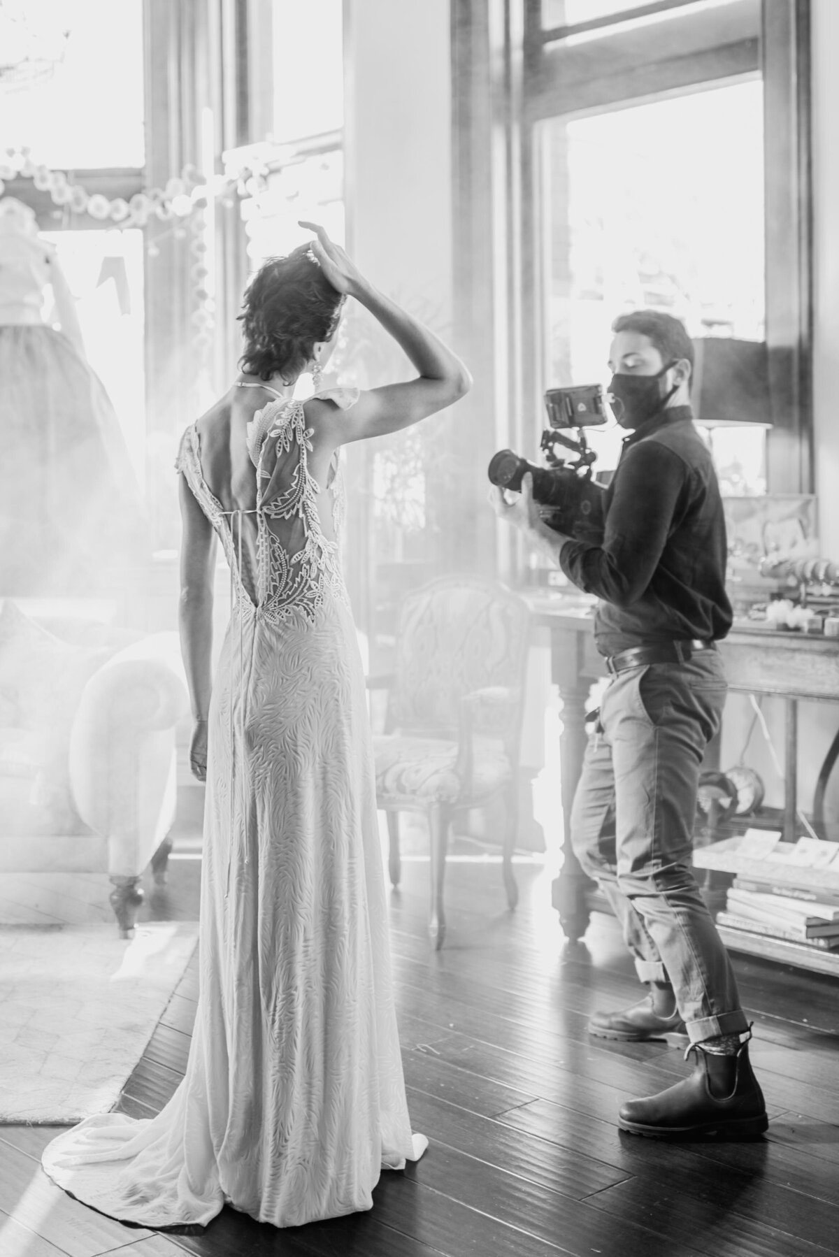 Jill andrews custom wedding gown baltimore l hewitt Photography-1