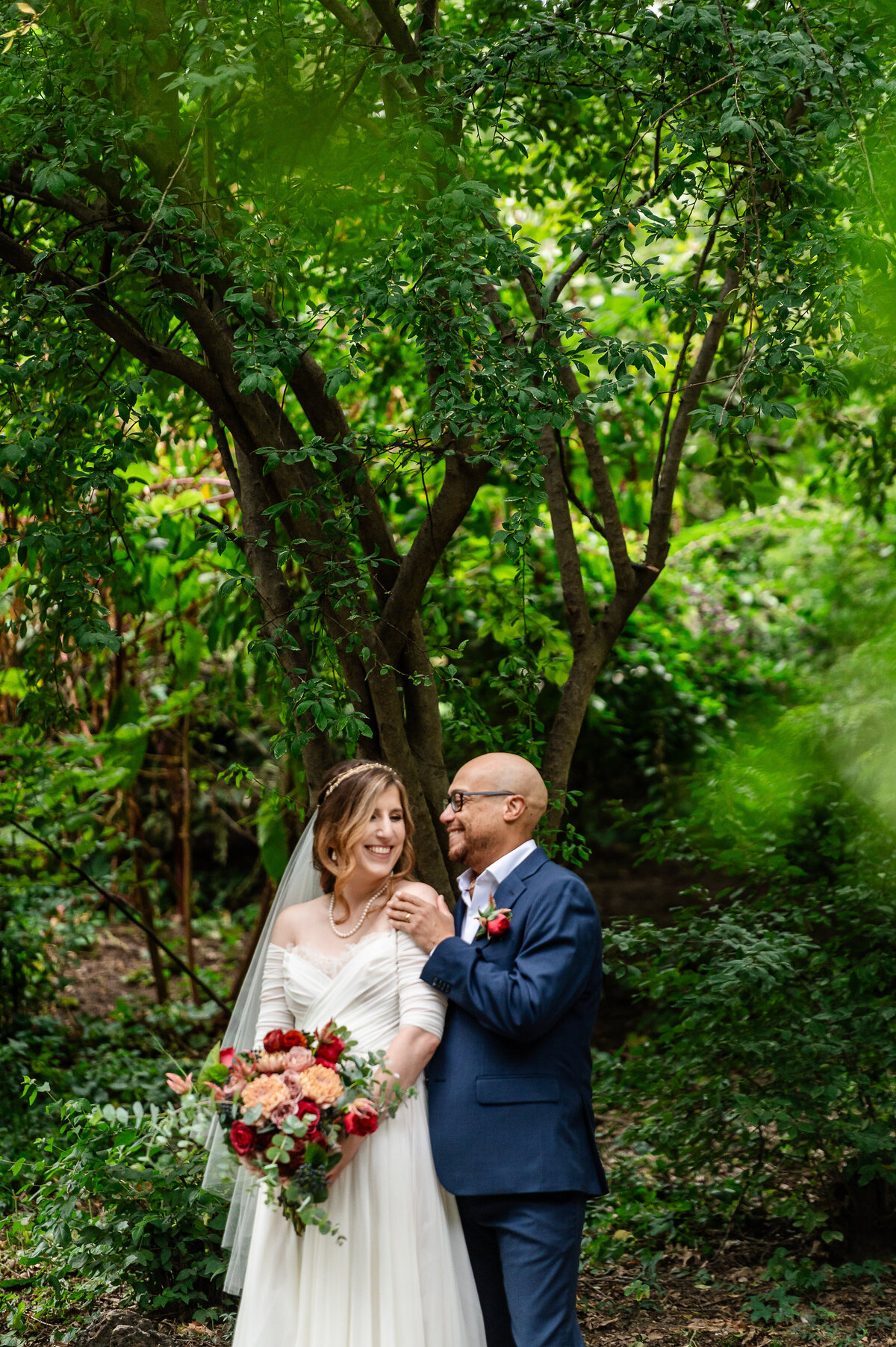 sarah-oberheim-photography-best-st-louis-wedding-photographer-near-me-lafayette-square-park-wedding-photographer8