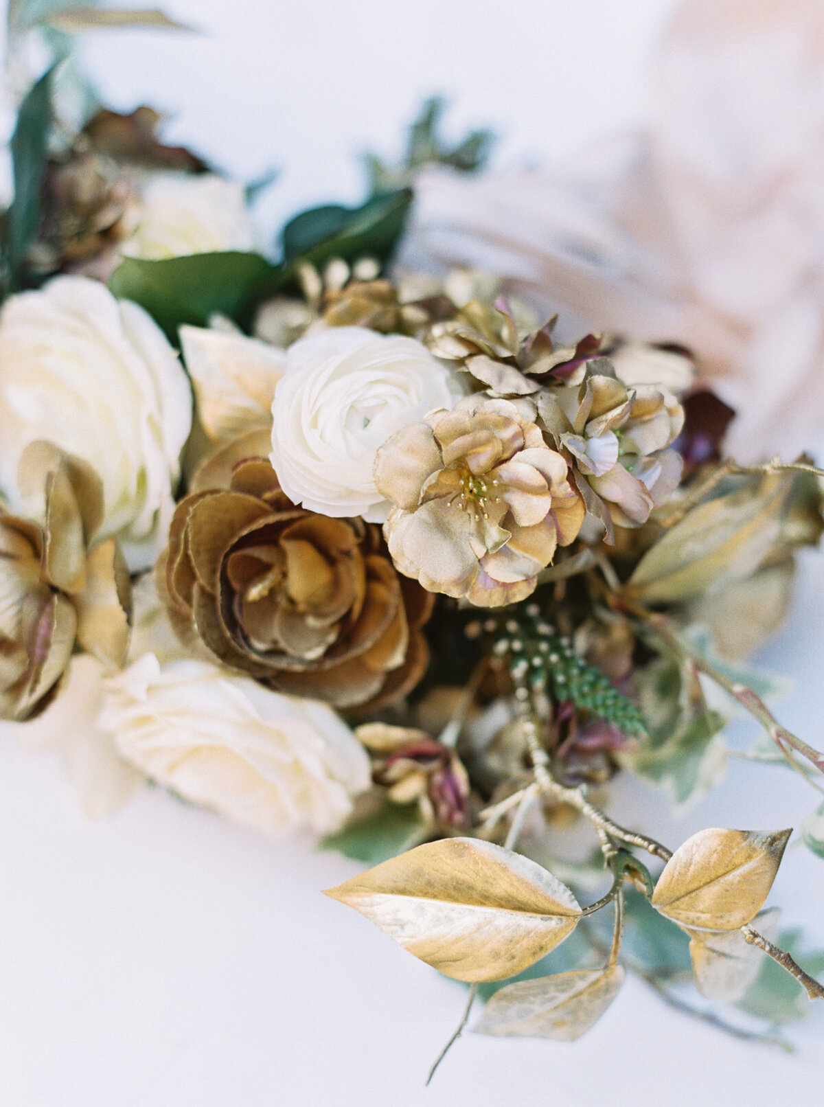 Golden & Gilded | Washington D.C. | Mary Claire Photography | Arizona & Destination Fine Art Wedding Photographer