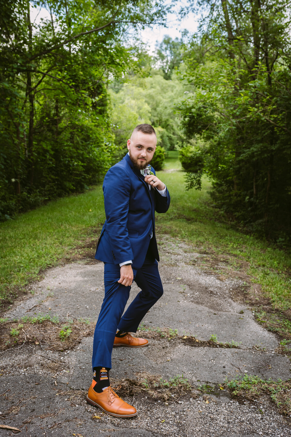 poses of groom alone