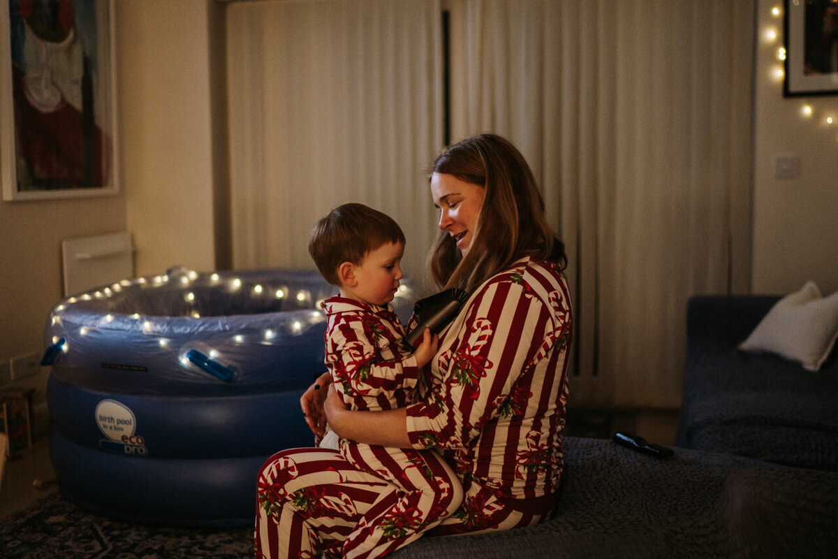 birth-photographer-doula-buckinghamshire-1