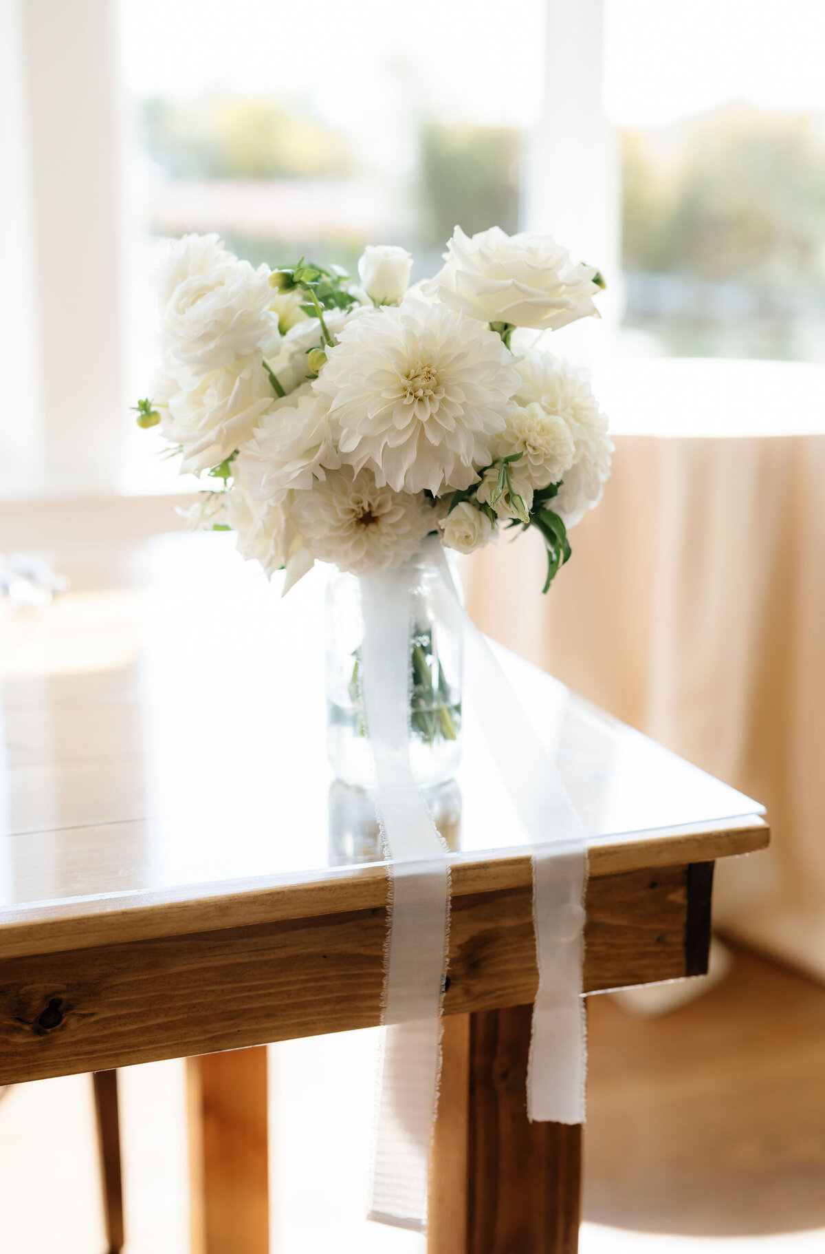 Bridal Flowers by Lisa Blanche Photography