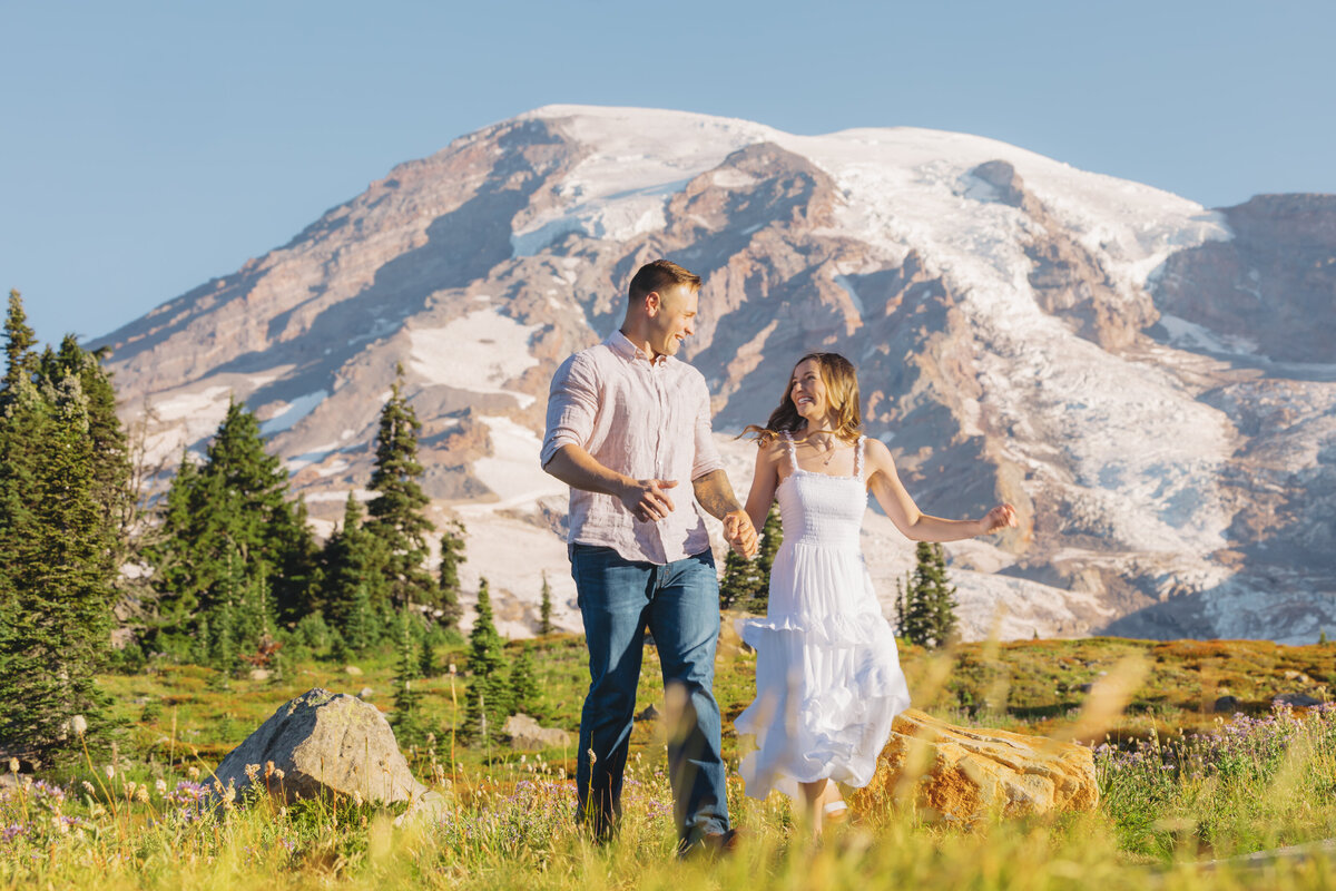 Autumn + Collin's Mt Rainier Shoot44