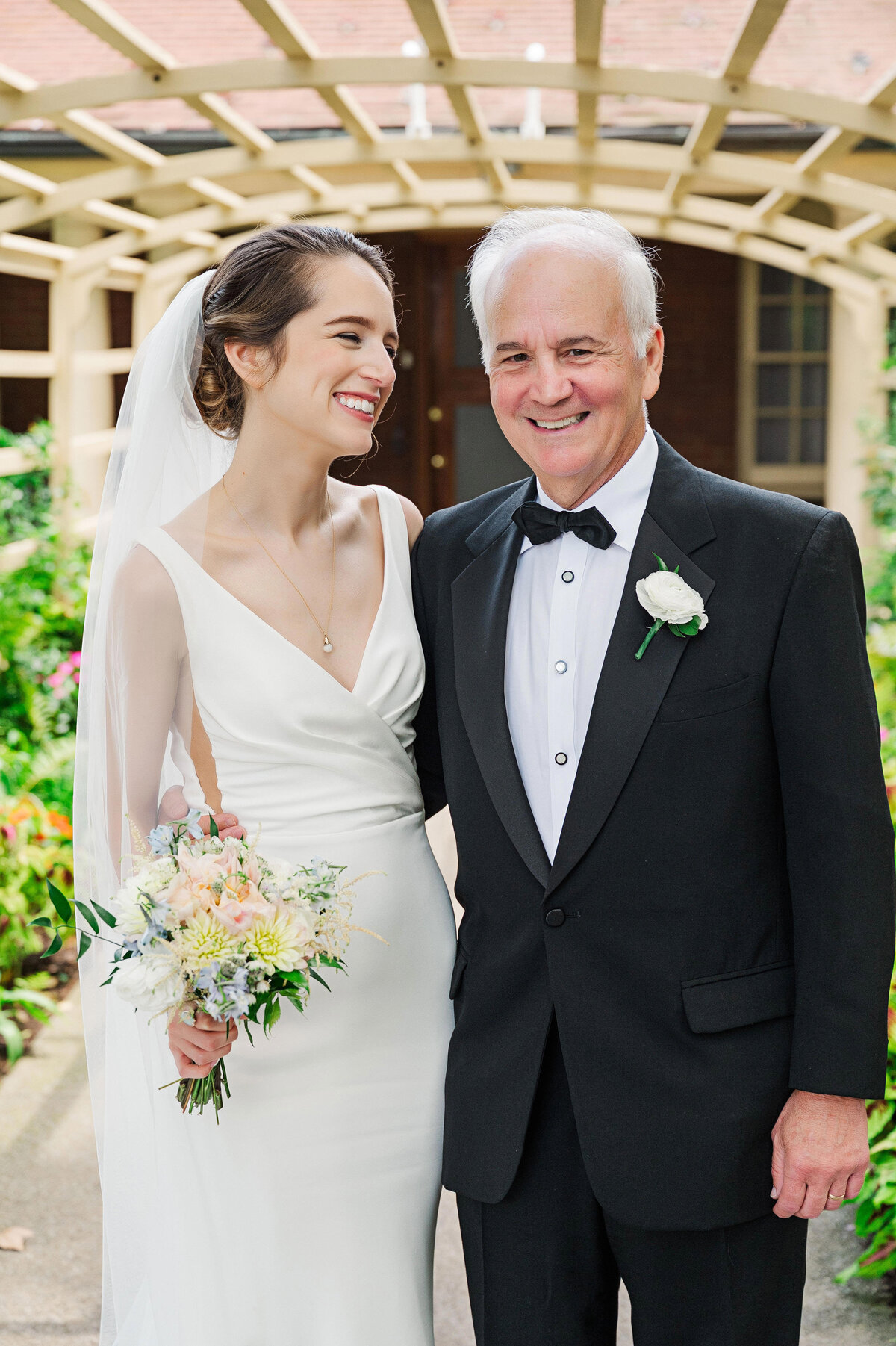 pittsburgh relaxed wedding photography