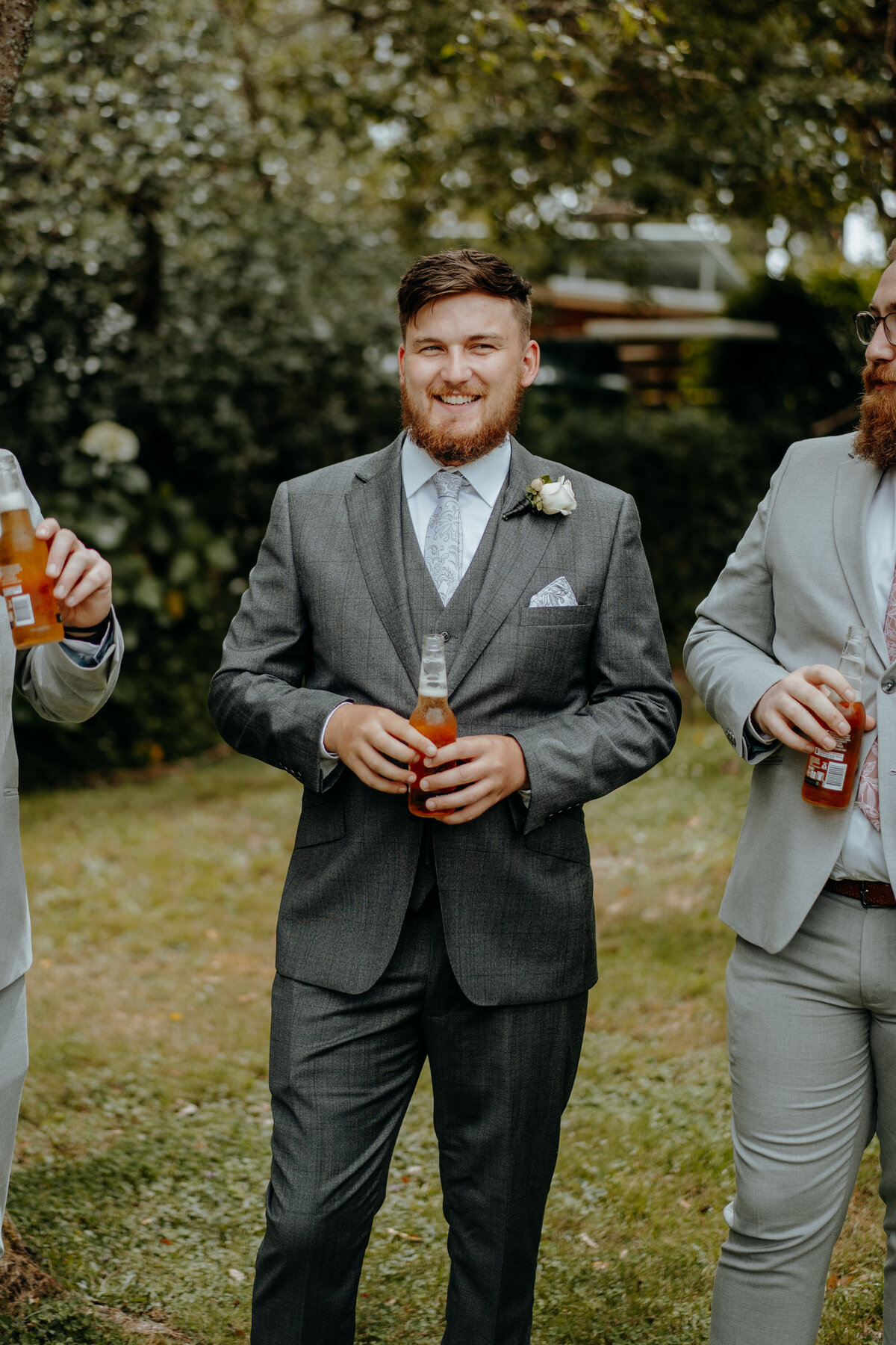Marybrooke Manor wedding photos by Jake Grinde