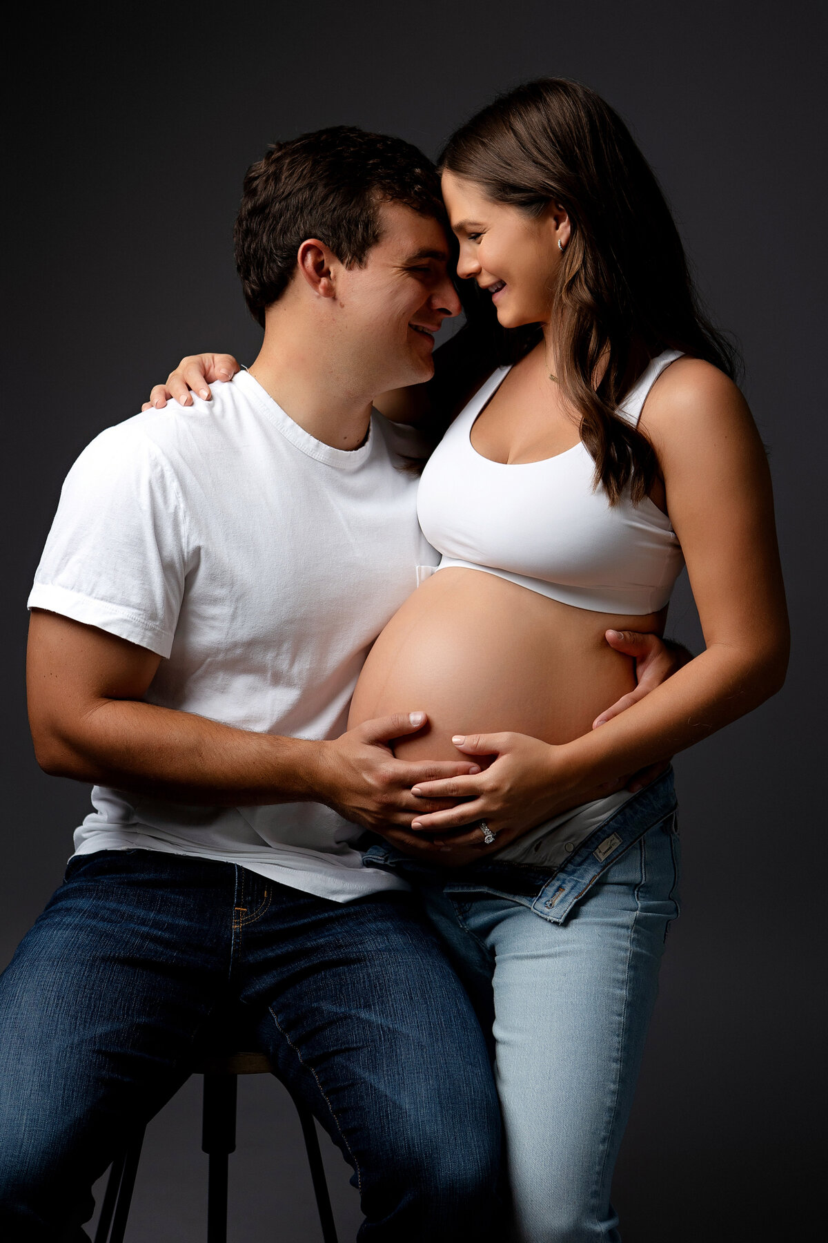 Fresno Maternity photographer capturing joy of expectant parents in Fresno, CA photography 
