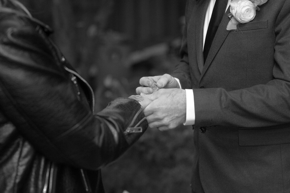 toronto-city-elopement-darling-mansion-wedding-photogrphy-intimate-modern-stylish-2521