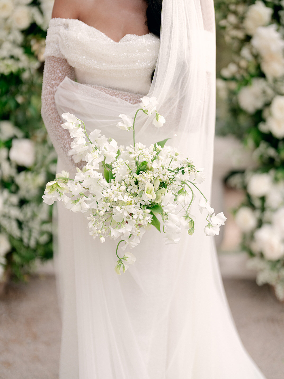 54-intimate-destination-wedding-french-riviera-with-white-flowers