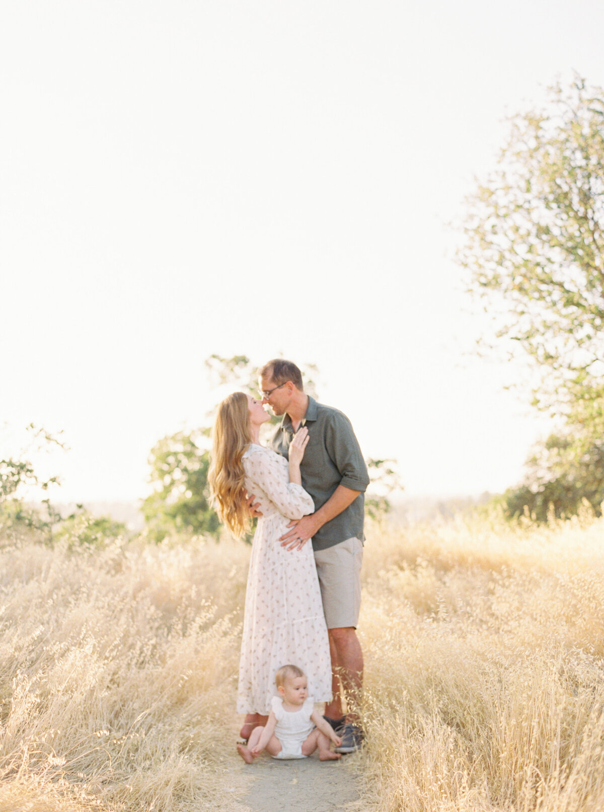 Megan Kawahara Photography San Jose Bay Area California Motherhood Newborn Family Lifestyle Womans Photography Images Portraits Light Airy Film Photos MKPhotography_ForsythFamily-49