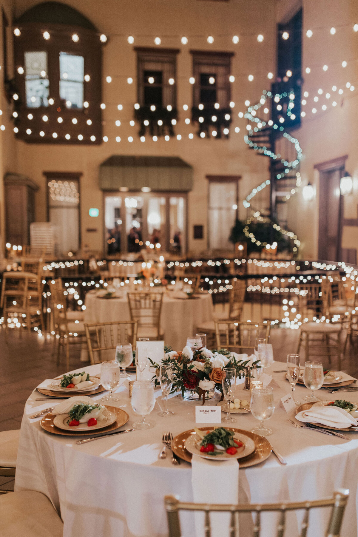 WELLING-FLORES.Wedding.EngineersClub-rcptn-36