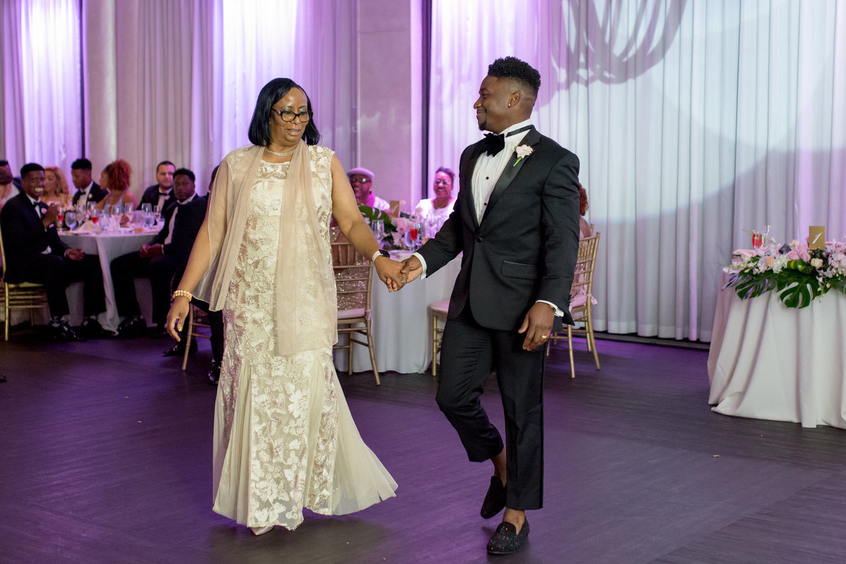 NFL Miami Dolphins Brandon Radcliff ShaKyra Radcliff Briza on the Bay Wedding Andrea Arostegui Photography-250