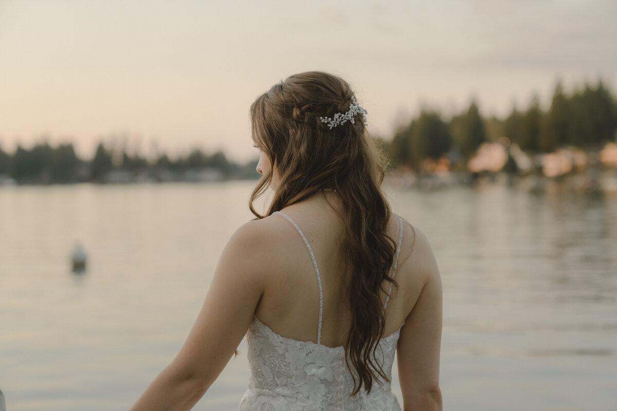Stephanie-Chase-Wedding-at-the-Lake-Tapps-Bonney-Lake-Seattle-Amy-Law-Photography-138
