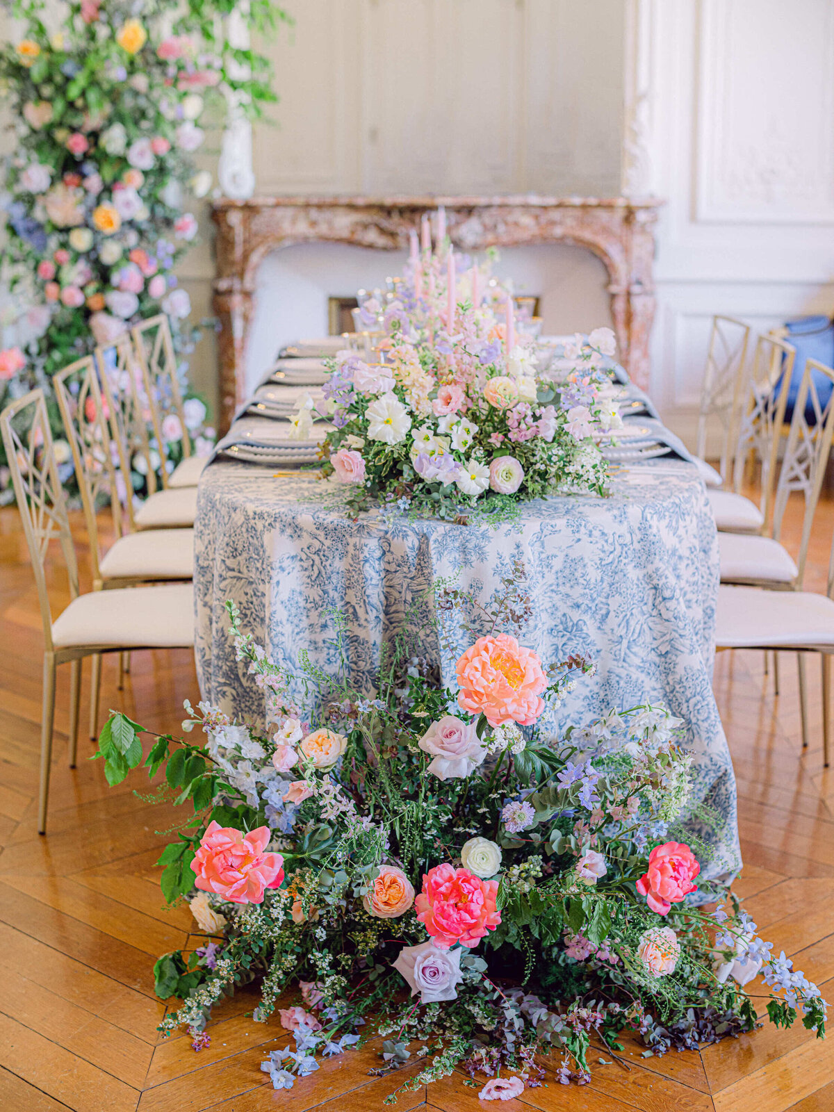 bespoke floral decorations for the wedding table