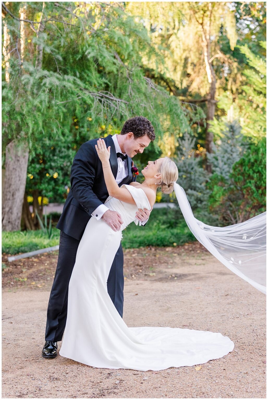 Vaughan-and-Matt-wedding-at-dallas-arboretum_5054-1028x1536