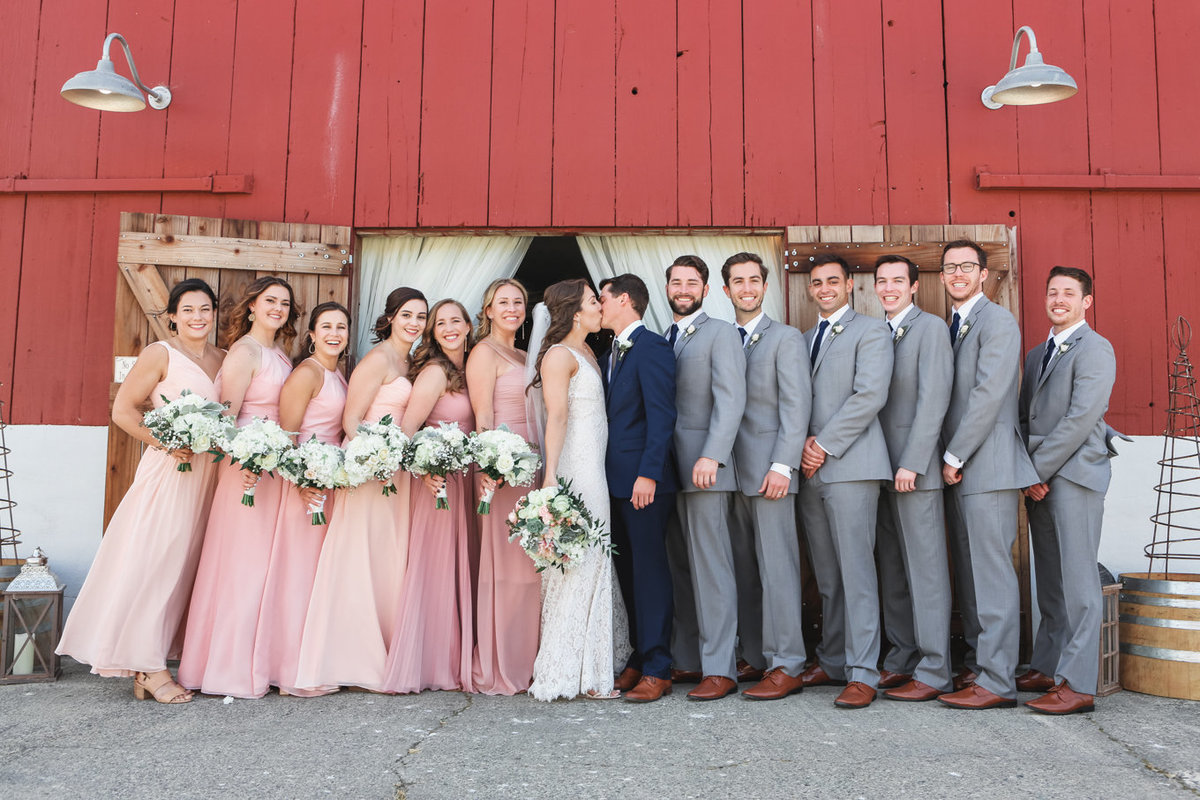 Napa Valley Wedding Photography, Wedding Party infront of the Barn