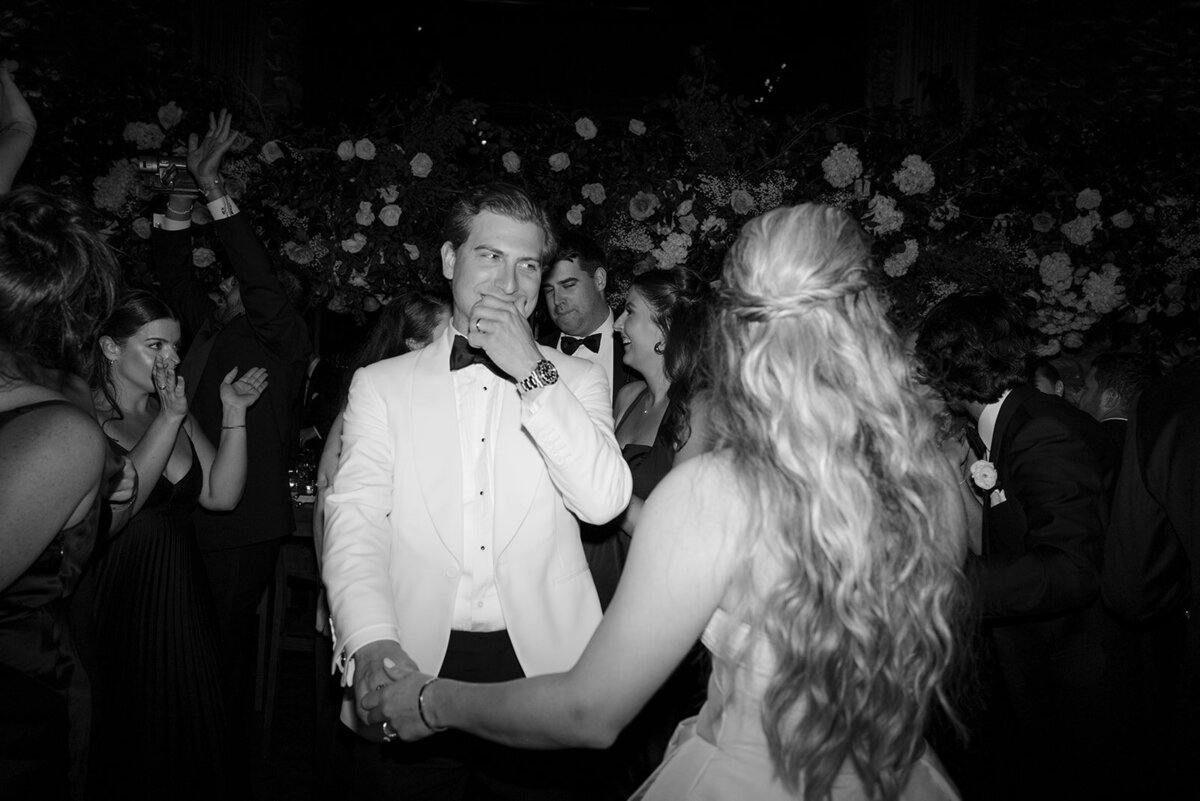 blue-hill-stone-barns-wedding-sava-weddings-nyc-wedding-photographer-879