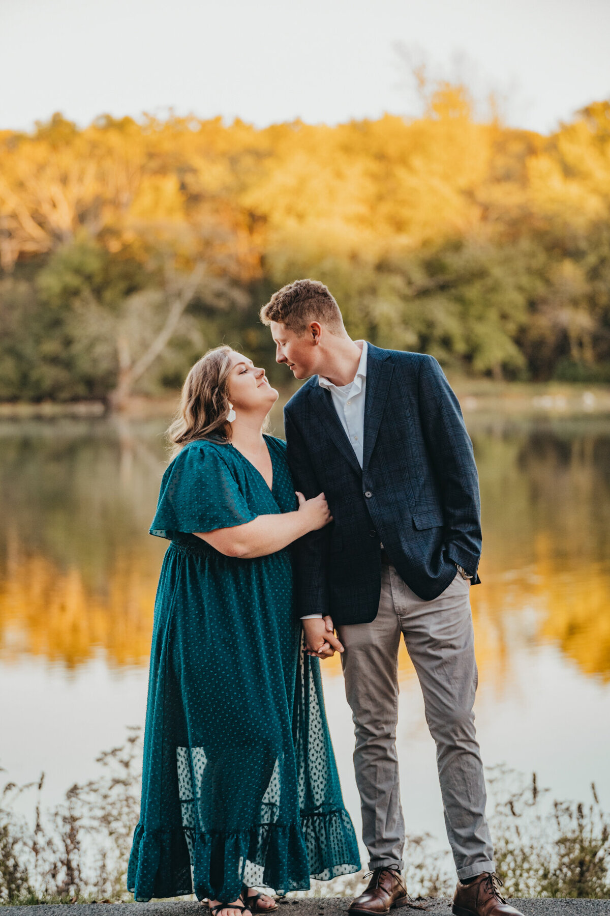 Fabyan-Forest-Preserve-Engagement-Photos-Photoshoot-Chicago-Rockford-Wheaton-Illinois-Photography (83)