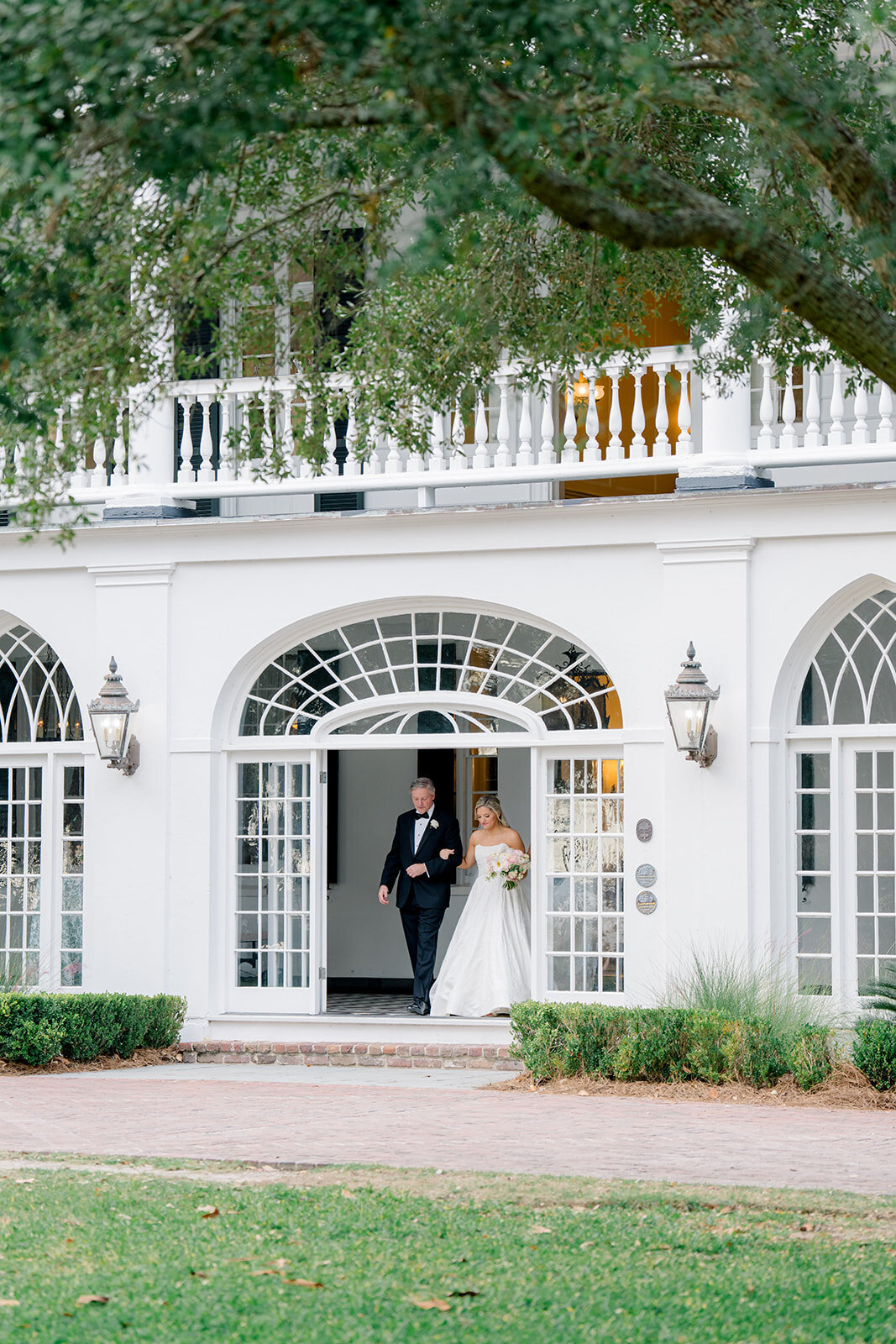 Lowndes_grove_destination_fall_wedding_kailee_dimeglio_photography-856
