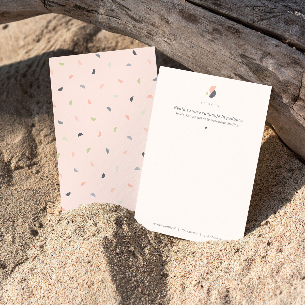 Solemio-02-Logo-Design-Barefoot-Store-Be-spotted-brand-studio