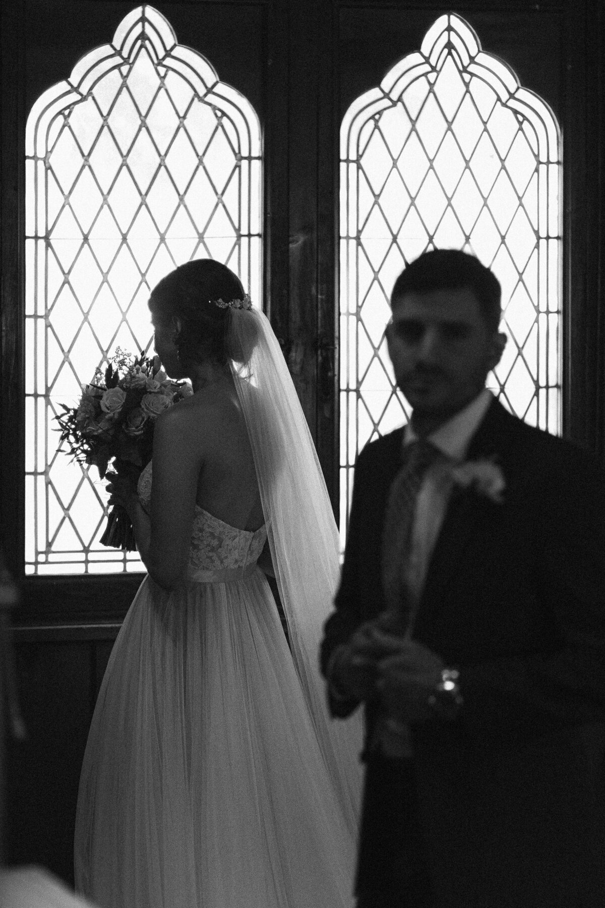 bride-church-raphaelle-granger-luxury-wedding-photographer-montreal-toronto