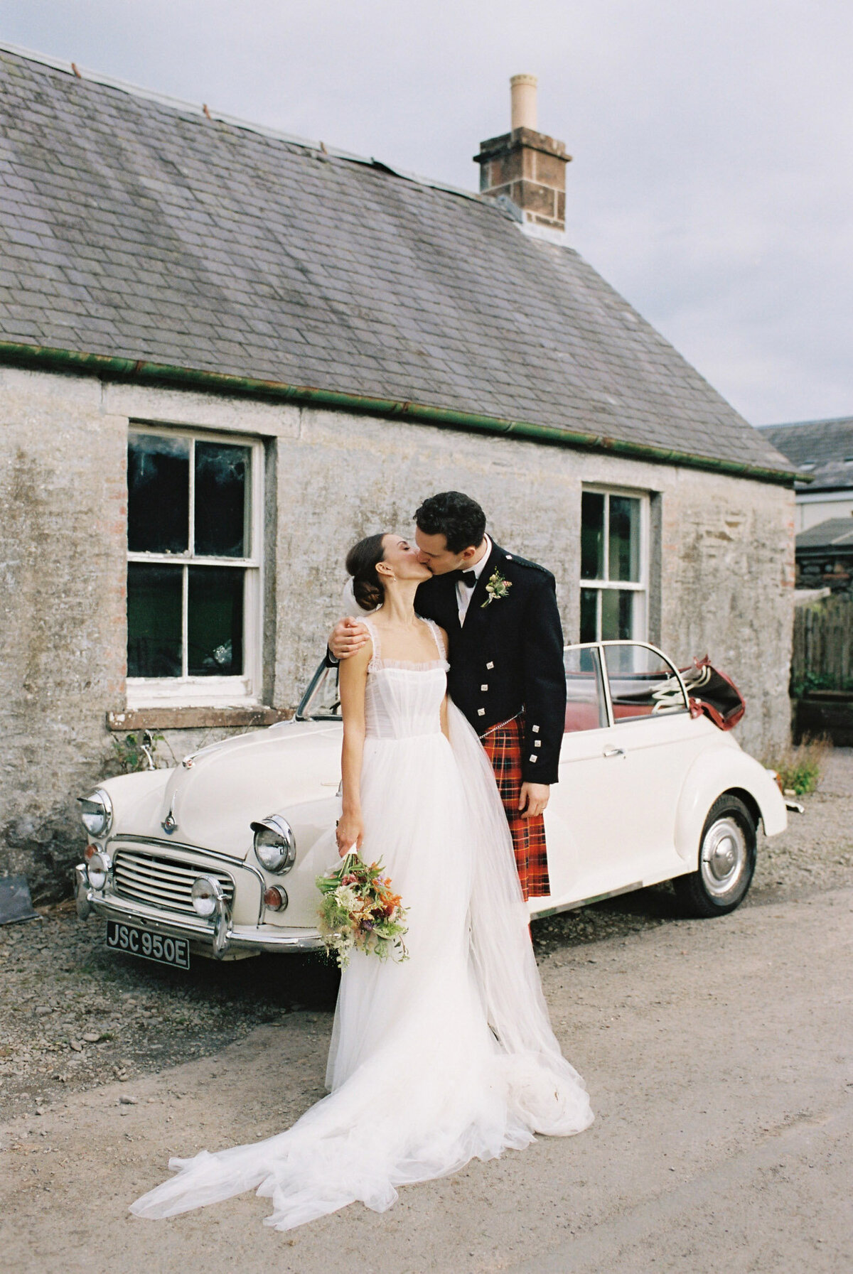 analog-film-wedding-photography-scotland-countryside-estate-4