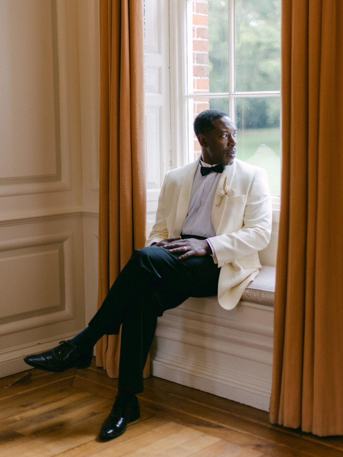 Kayla Stoate Photography Ardington House Wedding Editorial Bridal Couple Oxford _92A7449