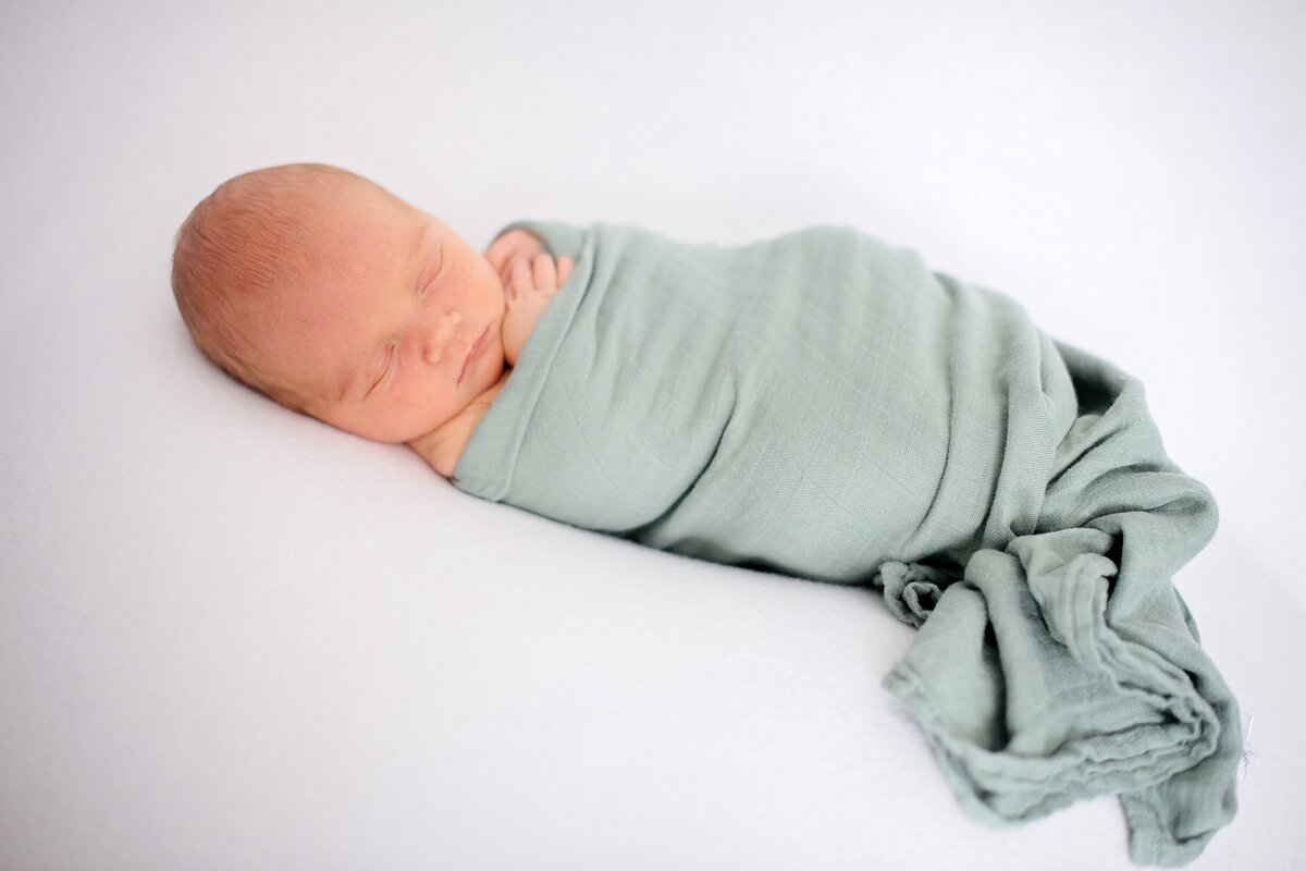 august-newborn-tristate-new-jersey-family-newborn-maternity-photographer_0452