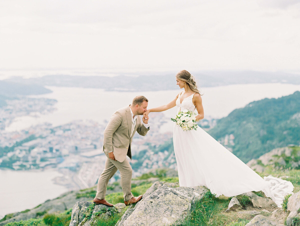 Lisa-Leanne-Photography_Bergen-Norway-Wedding_International-Wedding-Photographer_Destination-Wedding-Photographer_48