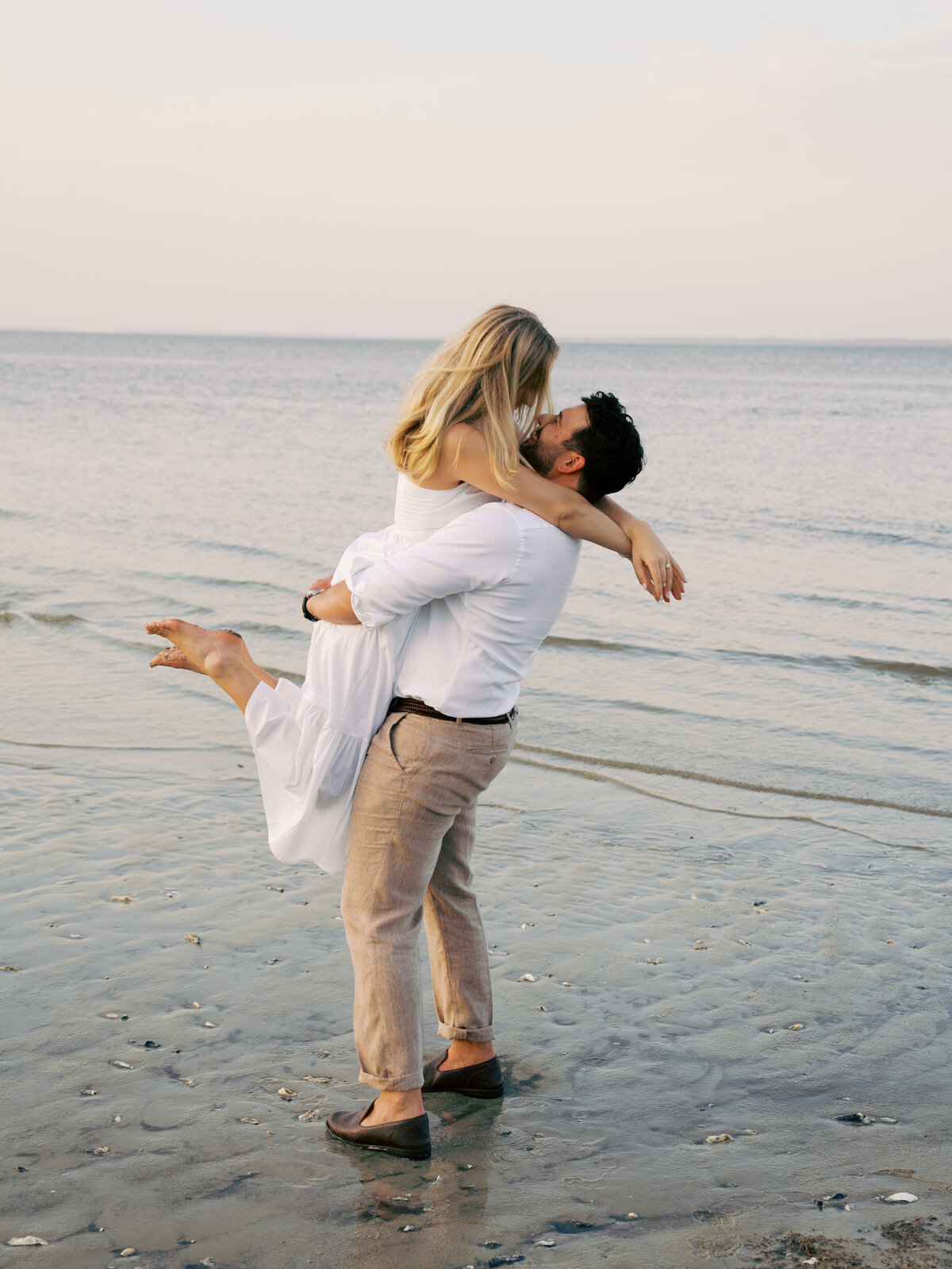 BEACH ENGAGEMENT SHOOT