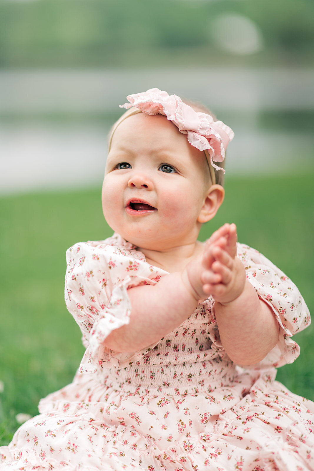 Peaceful lake backdrop for family portraits in SC