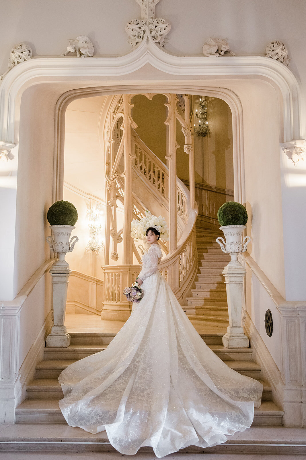 loire-valley-chateau-staircase-portrait-elopement