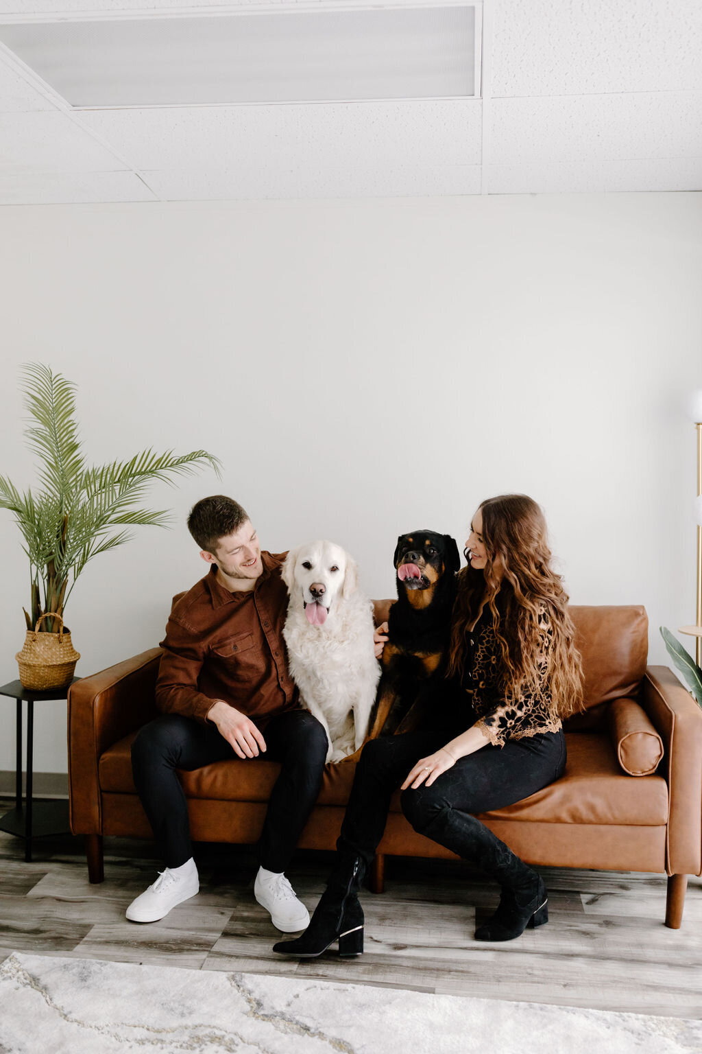 christina_ney_photography_wedding_engagement_lifestyle_photographer_dubuque_iowa_wedding_planning_assistance_adventurous_bold_laidback Family Photography22
