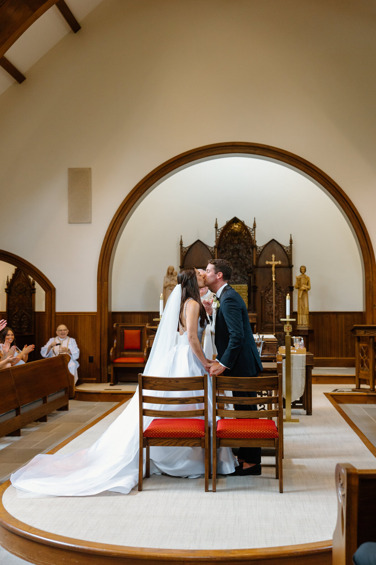 newport-harbor-island-wedding-ceremony-2