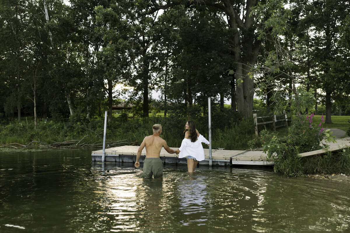 Wisconsin Couples Photographer Lake Session Destination Couples photographer_-96