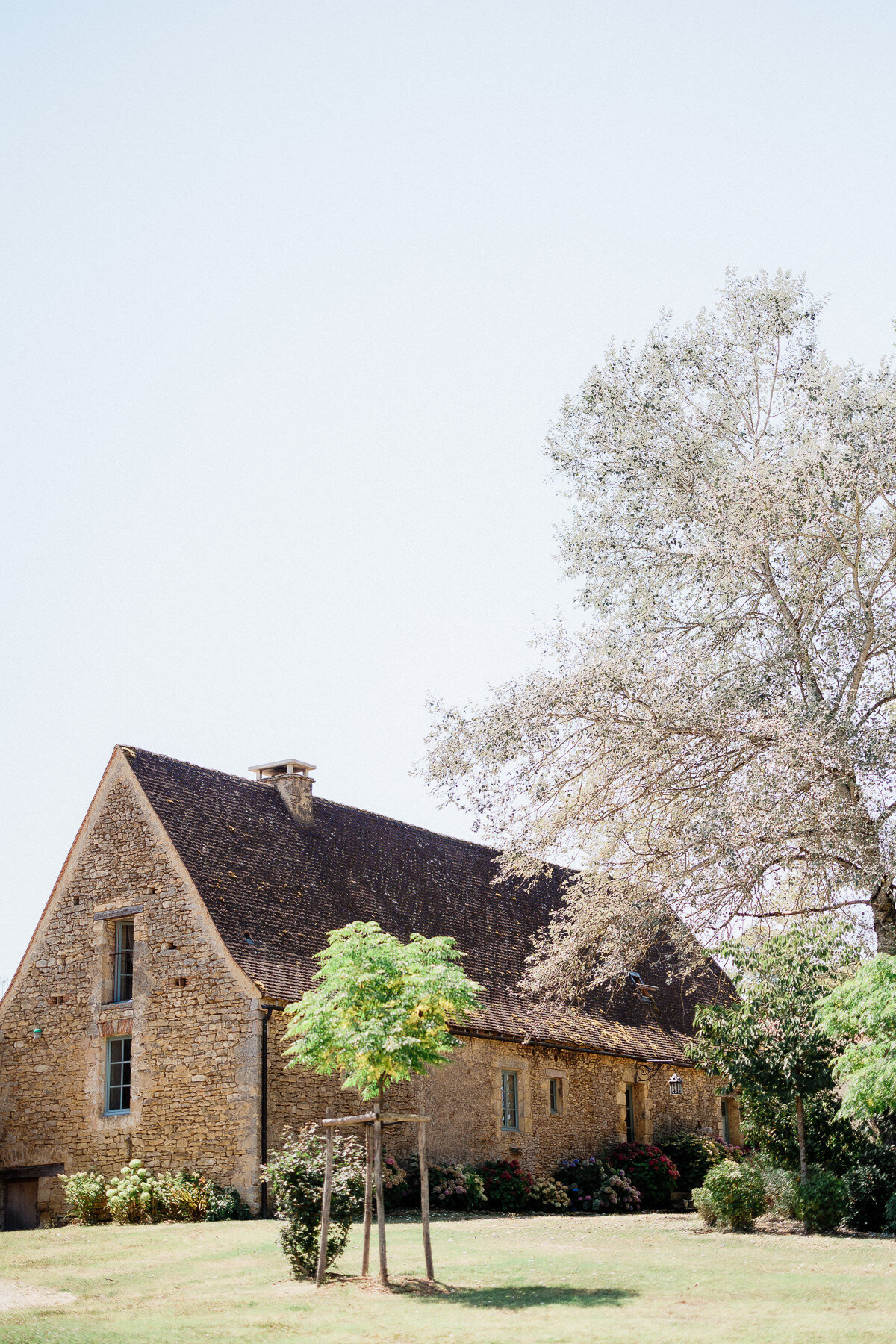 Modern_Chic_Chateau_Valouze_Destination_Wedding_Photographer-125