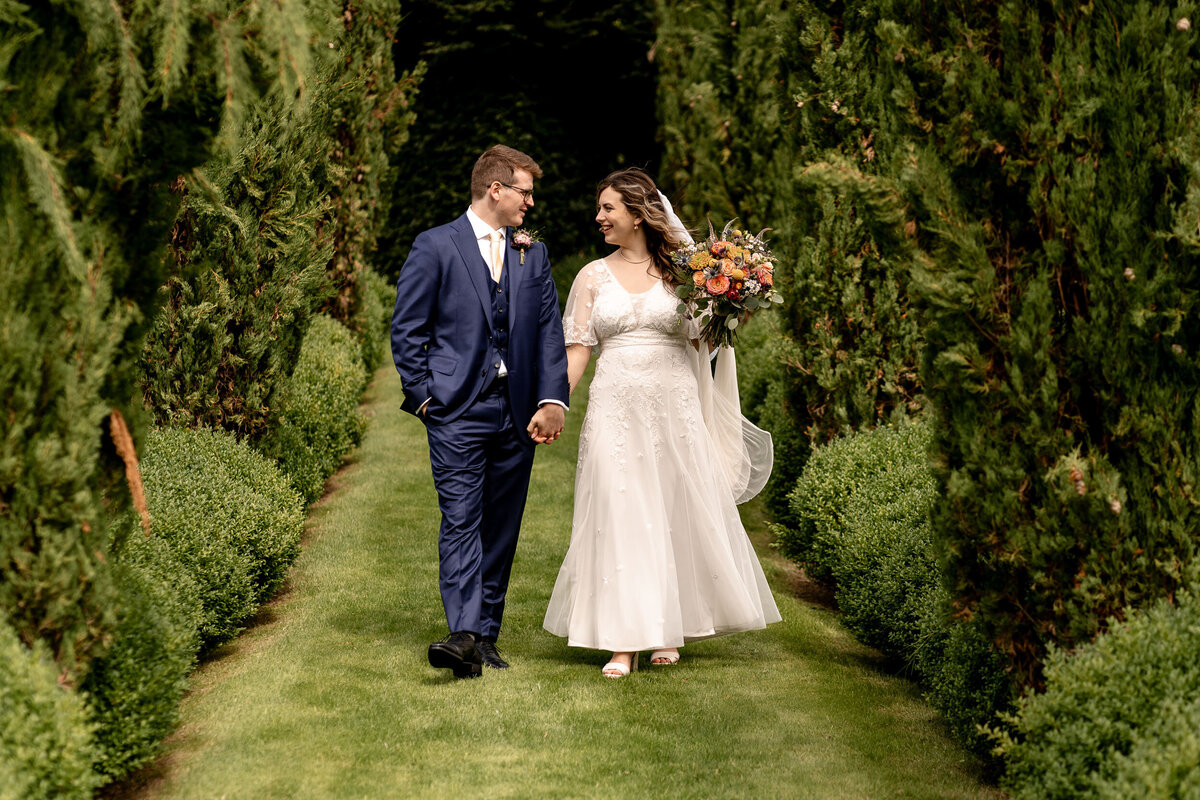 great-barn-devon-wedding-photographer-jasmine-leo-33