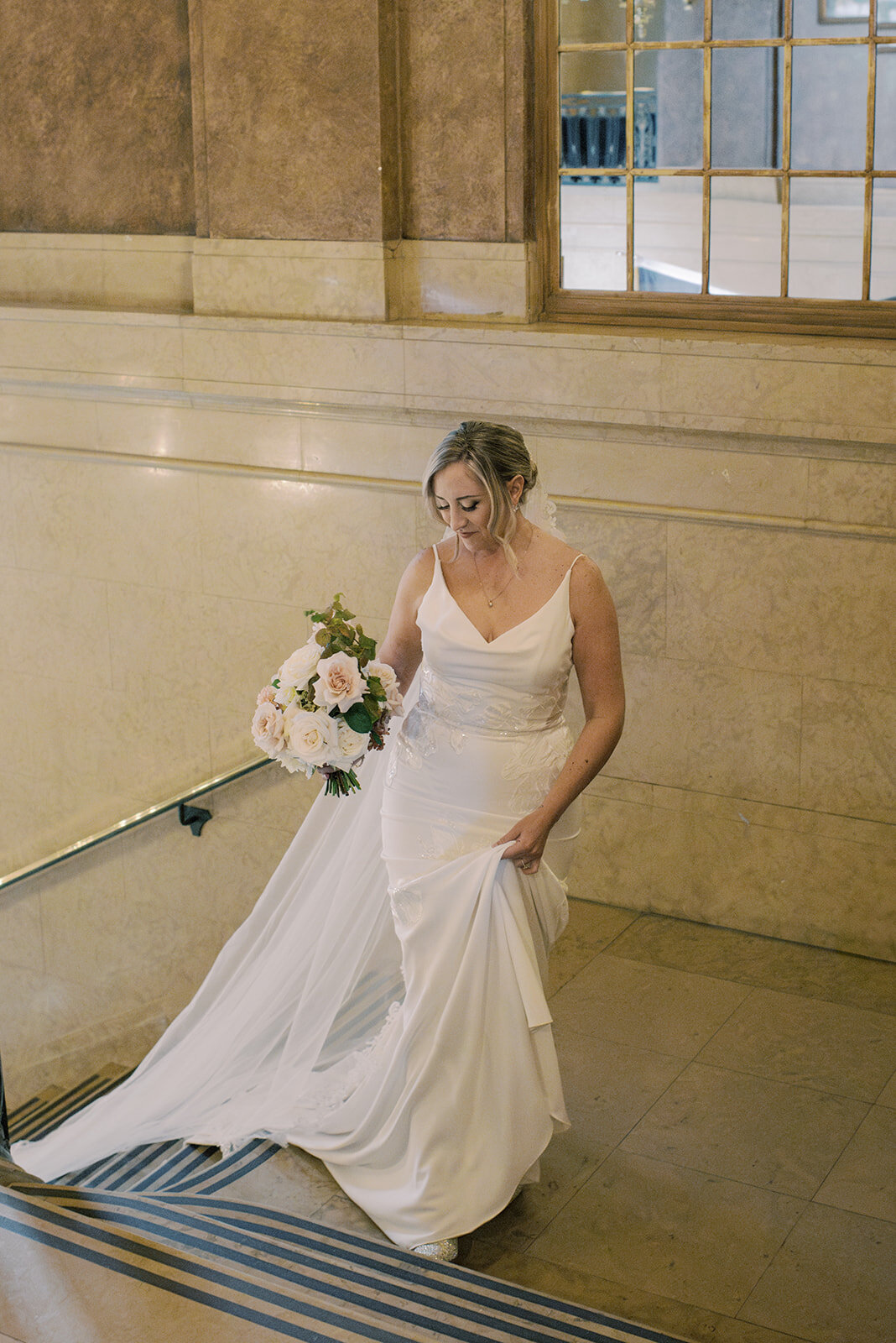 minted-photography-okanagan-kelowna-destination-wedding-photographer-rick-maria-wedding-fairmont-chateau-frontenac-quebec-18