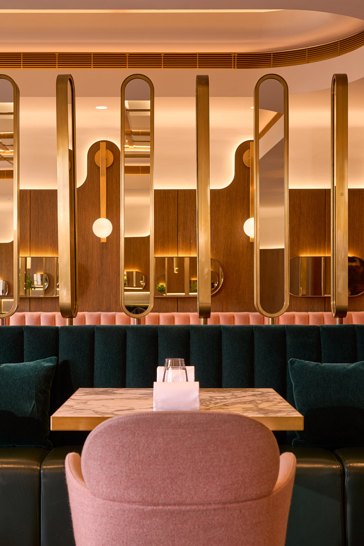 Waterstone - Fitzwilliam Hotel - Dublin - Luxury Boutique Hotel - Seating Detail 1 4500px