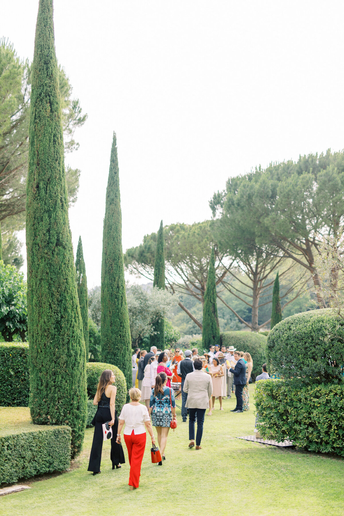 Maïlys Fortune Photography Husband Wife Wedding Weddings Photography France Switzerland Italy Timeless Dreamy Imagery Bilingual French English Destination Weddings Destination Wedding Provence French Riviera Paris Lake Como Tuscany113