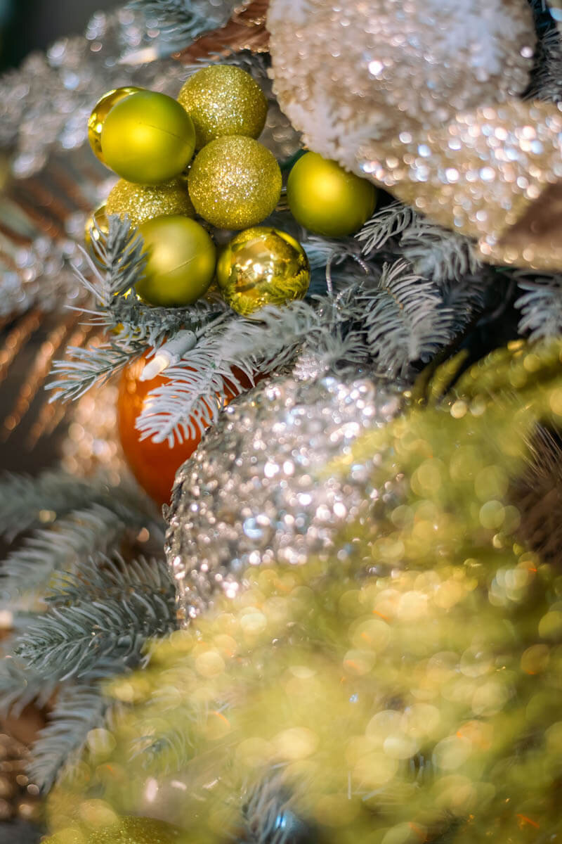 GoldHolidayDecor-TheBelleNoel2