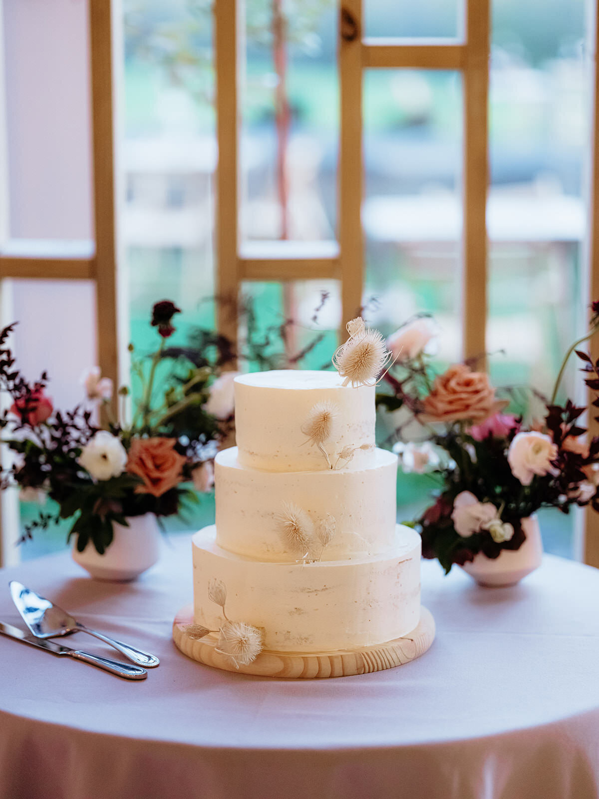 Hudson-Valley-Wedding-Planner-Gather-Greene-Wedding-wedding-details-cake-6