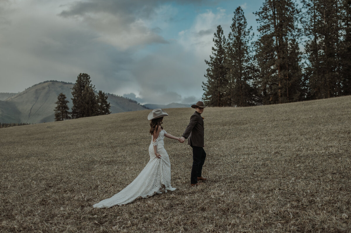 Bride & Groom-204
