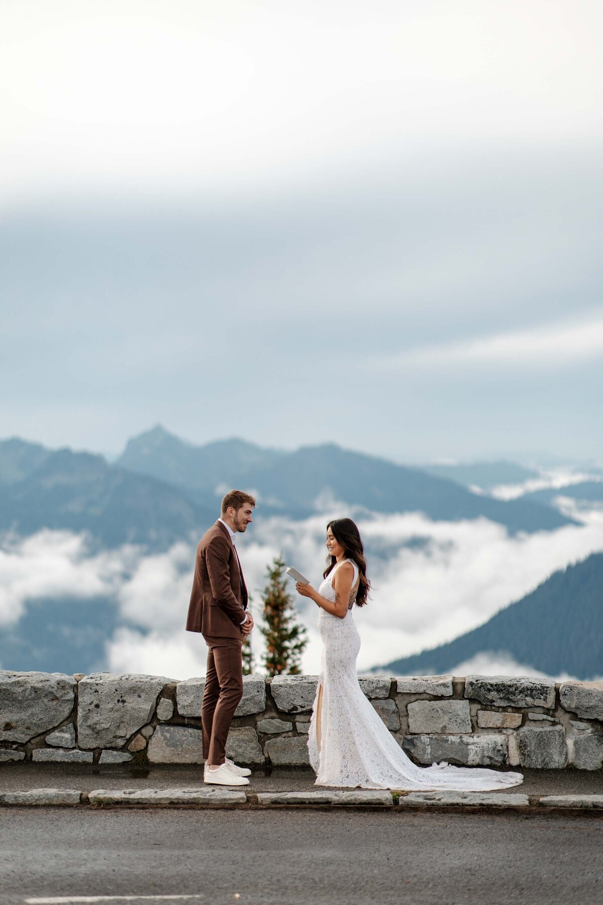 mount-rainier-elopement-sunrise-visitor-center-washington-117