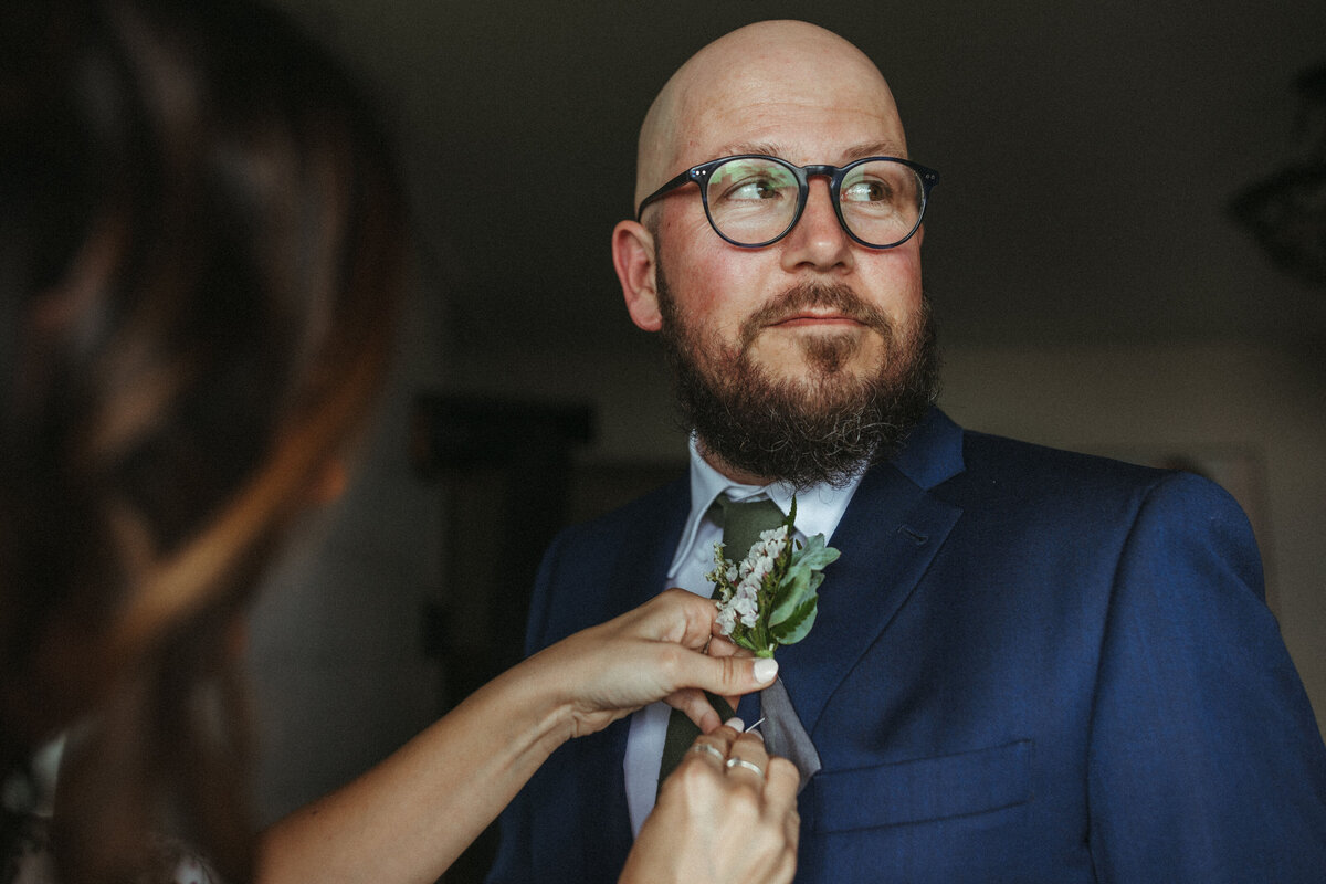 groom-getting-ready-inspiration-vancouver-wedding-photographer-lowres