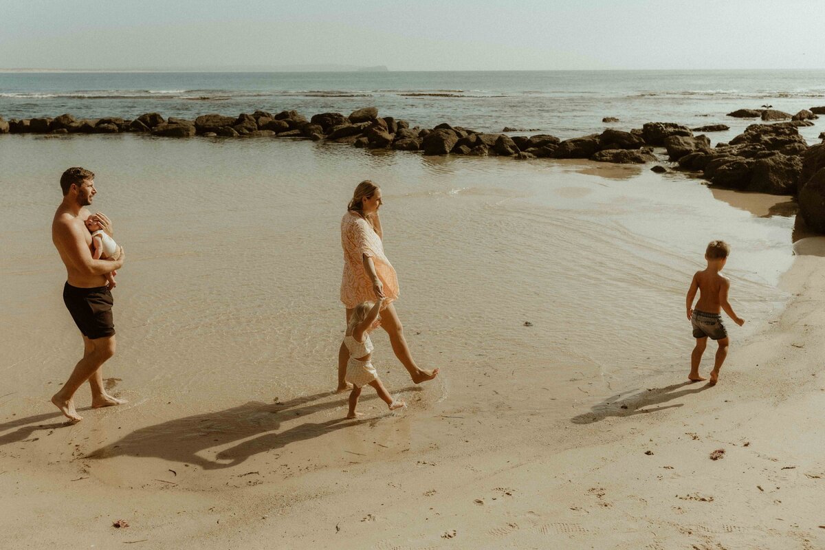 emmawandphotography_bundneena_kurnell_motherhood_sutherlandshirephotographer_cronullaphotographer_motherhood_sydneymotherhoodphotographer_royalnationalpark_familyphotographer_sutherlandshirefamilyphotographer_cronullafamilyphotographer_adventurouscouplesession_couplephotographer_sydenycouplephotographer_mindfulphotography