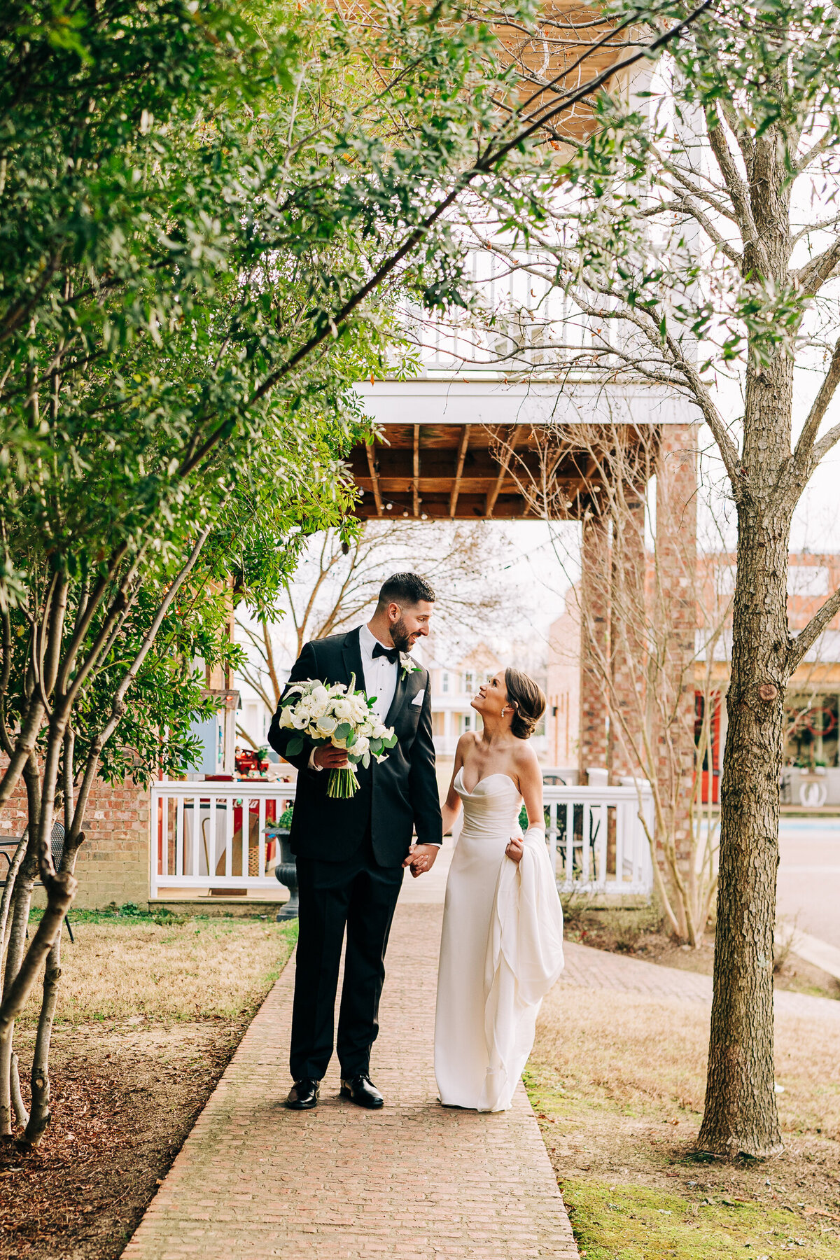 Gravatt_SneakPeaks-60